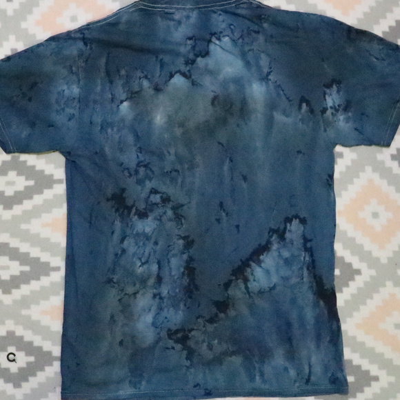 INJUSTICE Gods Among Us Joker Graphic Tee NWT - Picture 4 of 4